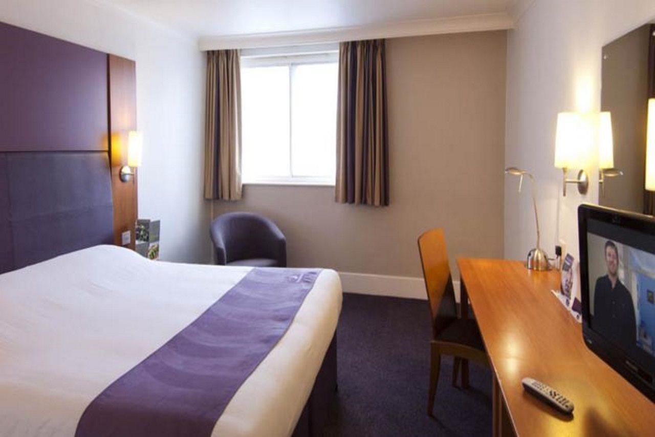 Premier Inn Chorley North Екстериор снимка