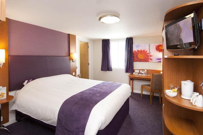 Premier Inn Chorley North Екстериор снимка